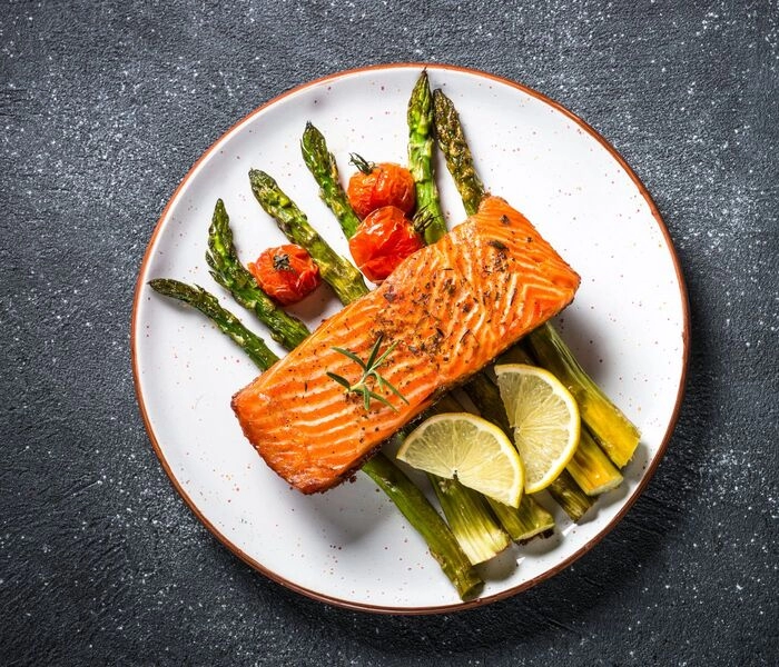 summer lunch: salmon in the oven