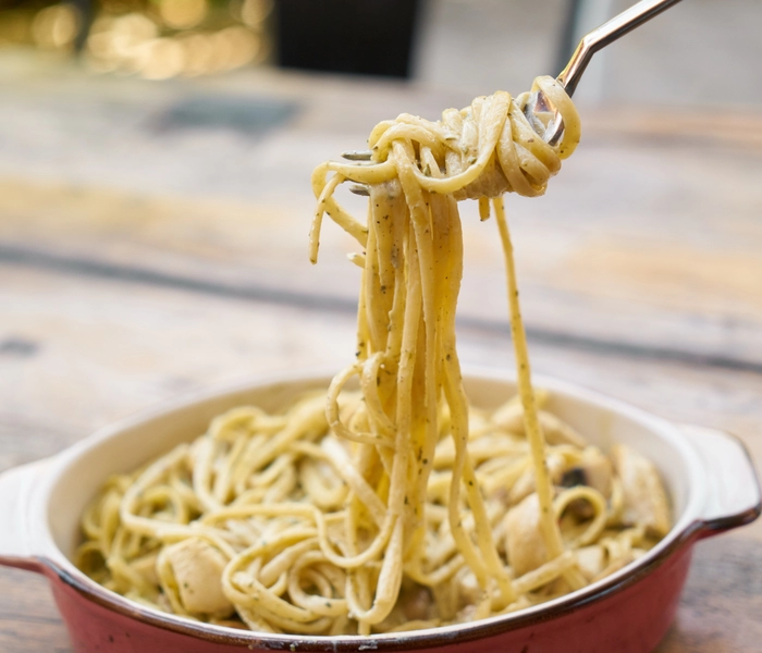 quick pasta with caramelised onions